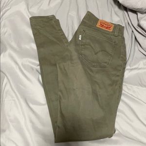 Levi’s skinny pants